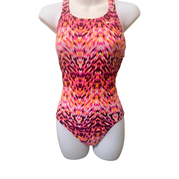 Nike Other - Nike Performance Poly One Piece Swimsuit 6 NWT